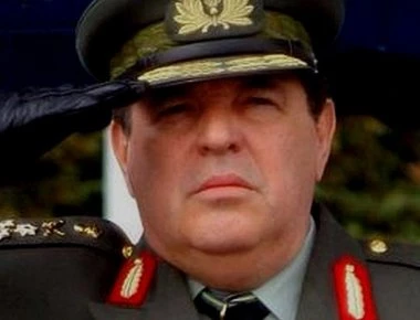 «Πόλεμος» στρατηγών και ναυάρχων: Ρεβάνς Φ.Φράγκου από Μ.Κωσταράκο μετά από επτά χρόνια!